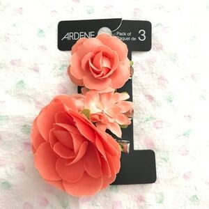 New Ardene Flower Hair Clips - 3 Pcs